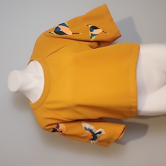 Mustard Seed Yellow Embroidered Bird Crop Top - Picture 2 of 12